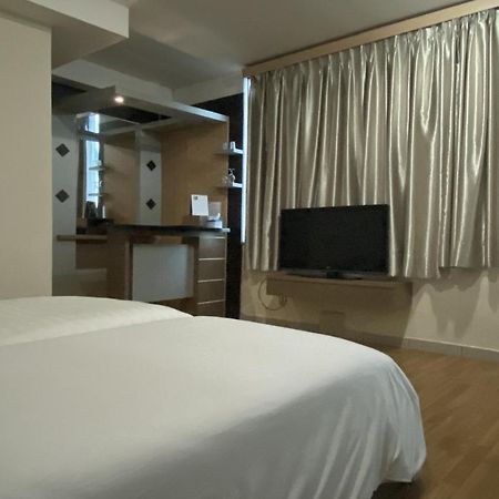 Oyo 3457 Hotel Duta Jambi Dış mekan fotoğraf