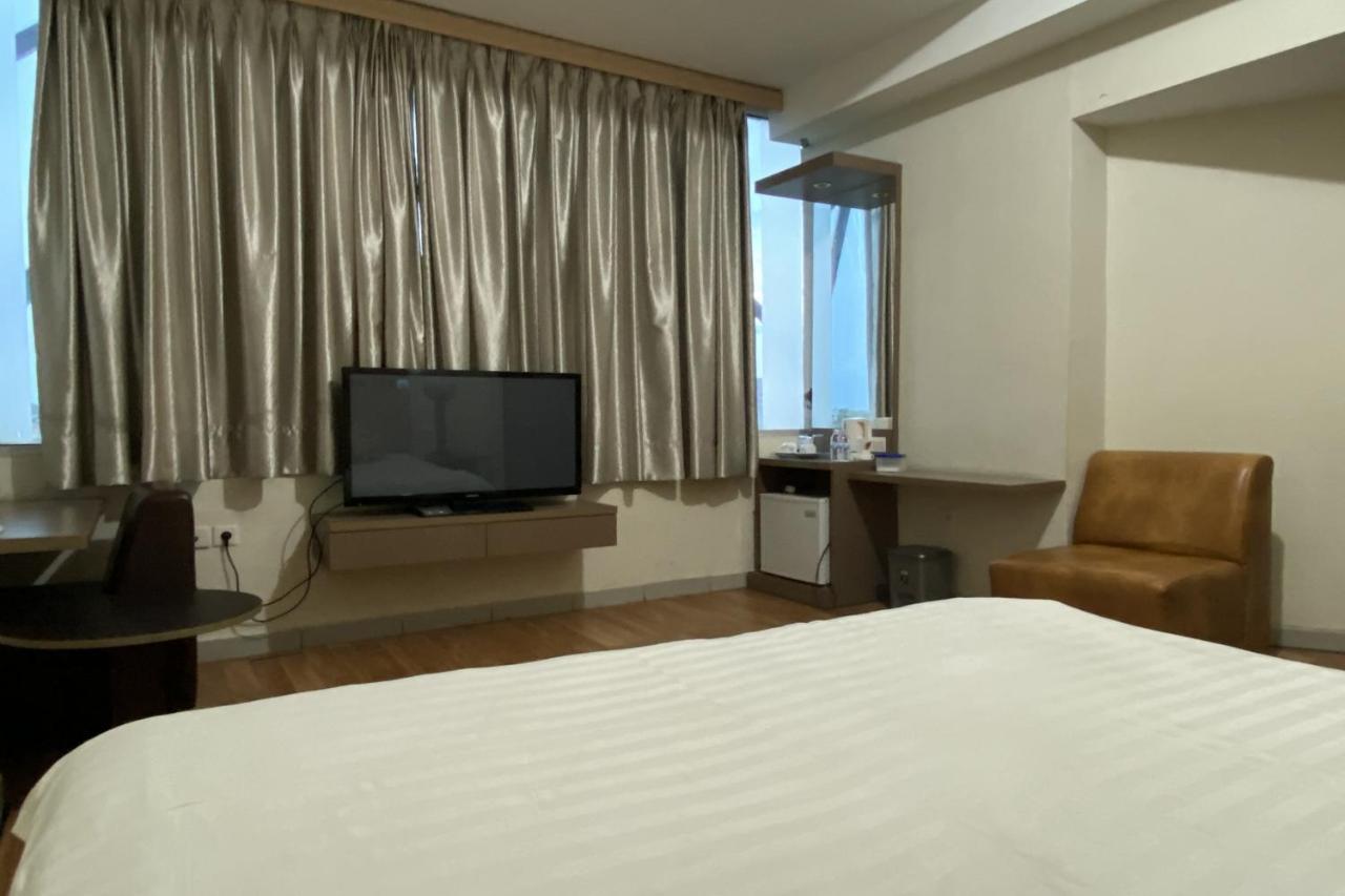 Oyo 3457 Hotel Duta Jambi Dış mekan fotoğraf